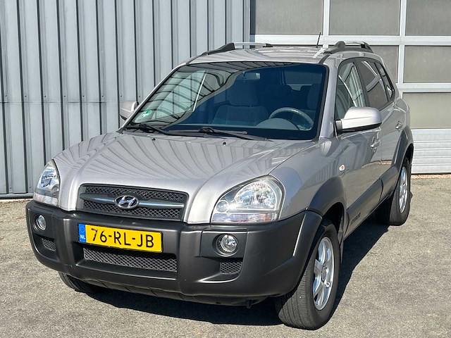 Hyundai - tucson - 2.0i dynamic - car - 2005 - afbeelding 1 van  5