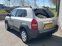 Hyundai - tucson - 2.0i dynamic - car - 2005 - afbeelding 31 van  32