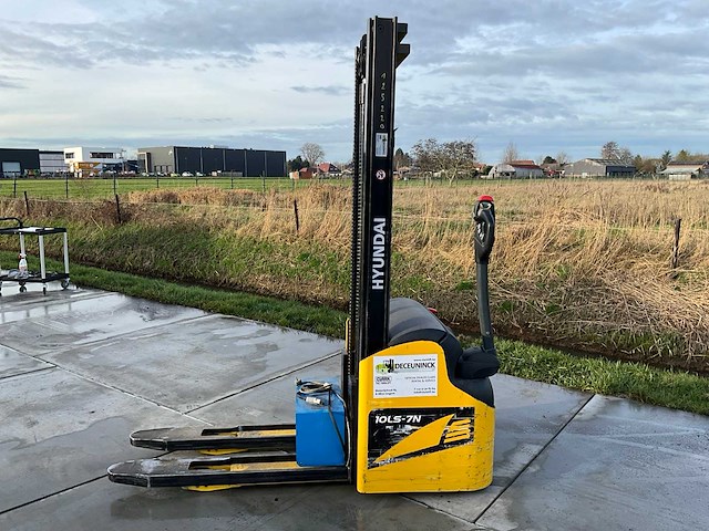 Hyundai 10ls-7ndvc34 stacker - afbeelding 6 van  10