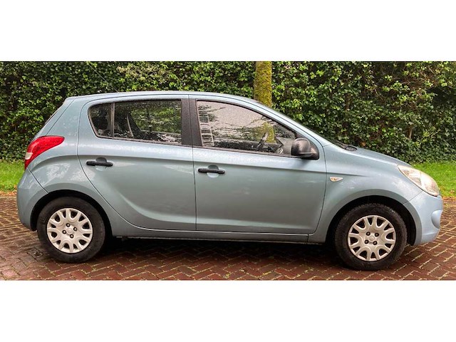 Hyundai 1.2i business edition 2011 - afbeelding 7 van  12