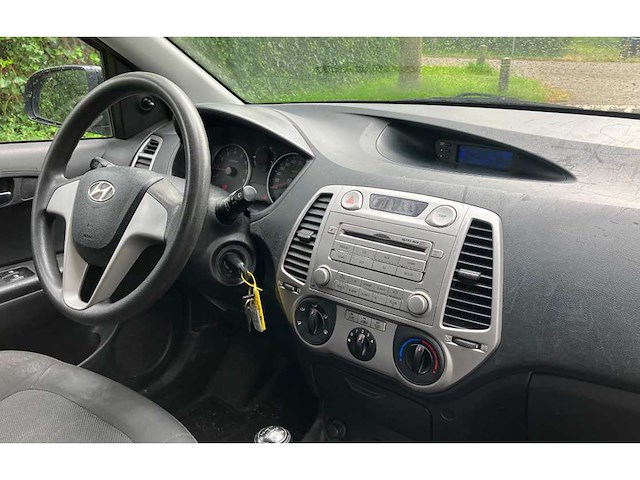 Hyundai 1.2i business edition 2011 - afbeelding 8 van  12