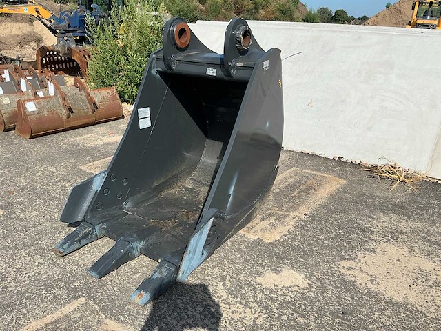 Hyundai 250 graafbak (ongebruikt) - afbeelding 1 van  5