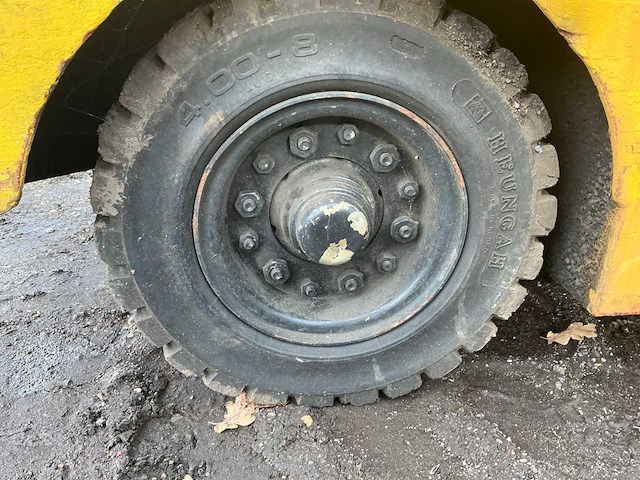 Hyundai 40t-7 industriële trekker defect - afbeelding 3 van  22