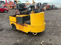 Hyundai 40t-7 industriële trekker defect - afbeelding 1 van  1