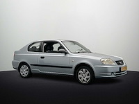 Hyundai accent 1.3i active young | 72-sg-sj - afbeelding 1 van  18