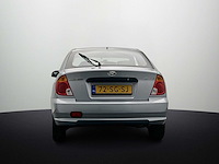Hyundai accent 1.3i active young | 72-sg-sj