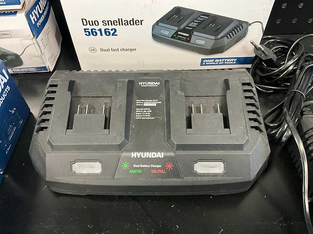 Hyundai acculader (7x) - afbeelding 4 van  6