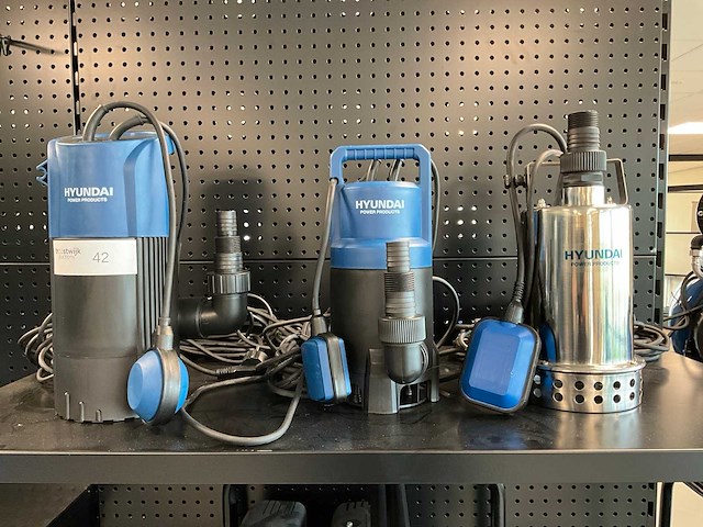 Hyundai dompelpomp (3x) - afbeelding 1 van  7