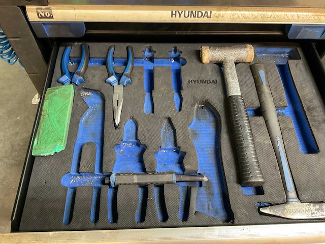 Hyundai gereedschapskar - afbeelding 1 van  11
