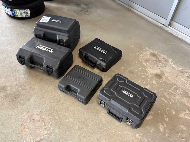 Hyundai gereedschapskoffer (5x) - afbeelding 2 van  3