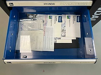 Hyundai gereedschapswagen met inhoud - afbeelding 10 van  11
