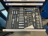 Hyundai gereedschapswagen met inhoud - afbeelding 8 van  11