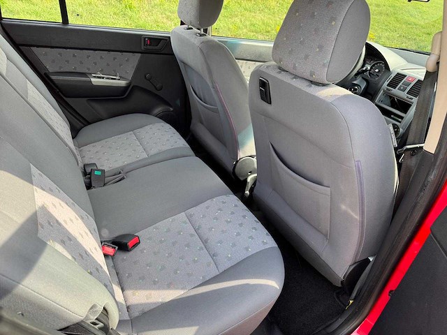 Hyundai getz 1.3i active airco cool 77-sh-vd - afbeelding 2 van  20