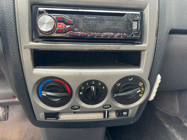 Hyundai getz 1.3i gl cool 5-deurs 23-ld-kx - afbeelding 1 van  2