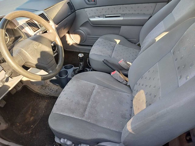 Hyundai getz 1.3i gls, 61-lg-nr - afbeelding 11 van  22