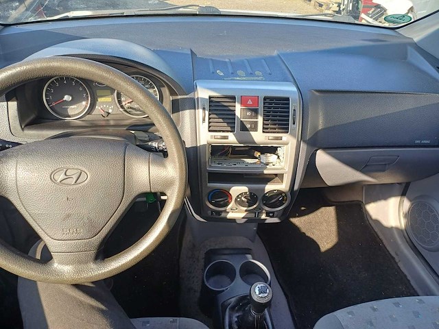 Hyundai getz 1.3i gls, 61-lg-nr - afbeelding 1 van  7