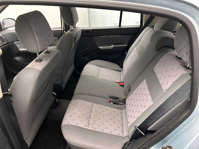 Hyundai getz 1.3i gls sky 2004 | 91-nt-dv - afbeelding 16 van  33