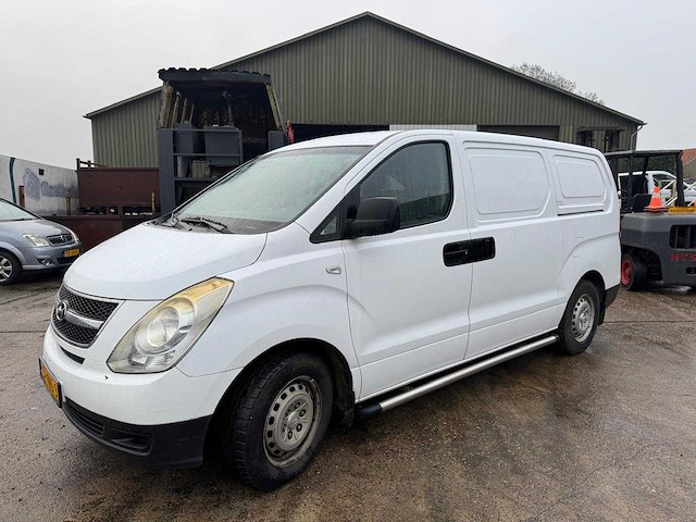 Hyundai h 300 2.5 crdi dynamic 51-vnl-3 - afbeelding 2 van  10