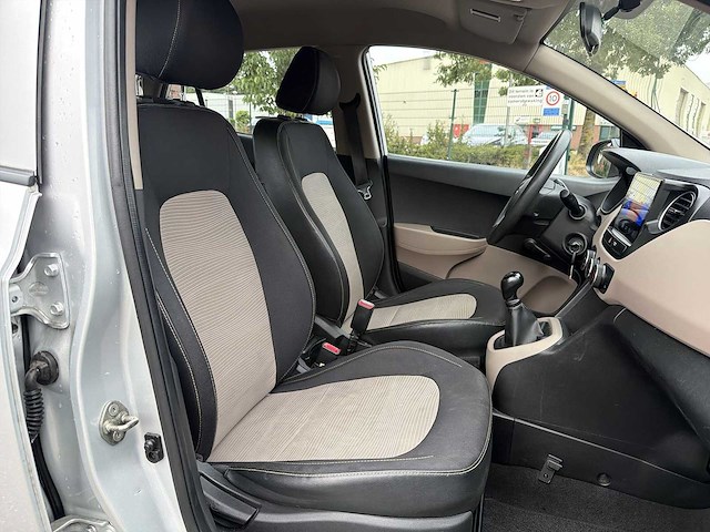 Hyundai i10 1.0i i | 6-ttb-51 i - afbeelding 22 van  24