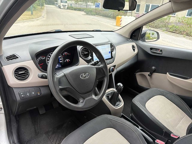 Hyundai i10 1.0i i | 6-ttb-51 i - afbeelding 4 van  24