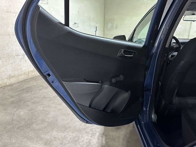 Hyundai i10 1.0i i-drive 67pk 2018, rl-372-k - afbeelding 33 van  38