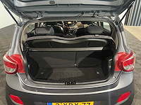 Hyundai i10 1.0i i-motion, 2-xdx-77 - afbeelding 12 van  17