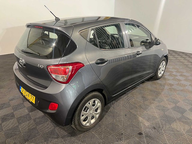 Hyundai i10 1.0i i-motion, 2-xdx-77 - afbeelding 13 van  17