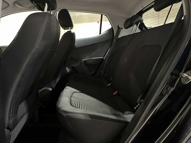 Hyundai i10 1.0i i-motion 67pk 2018 (origineel-nl), px-587-k - afbeelding 27 van  36