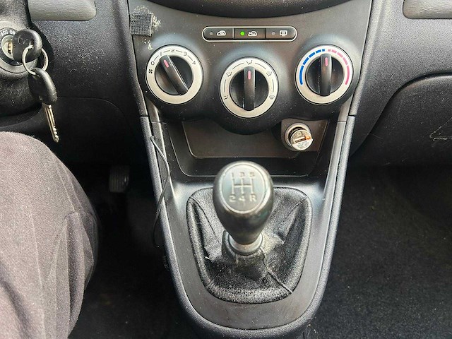 Hyundai i10 1.1 active 2008 | 66-gsx-3 - afbeelding 4 van  18