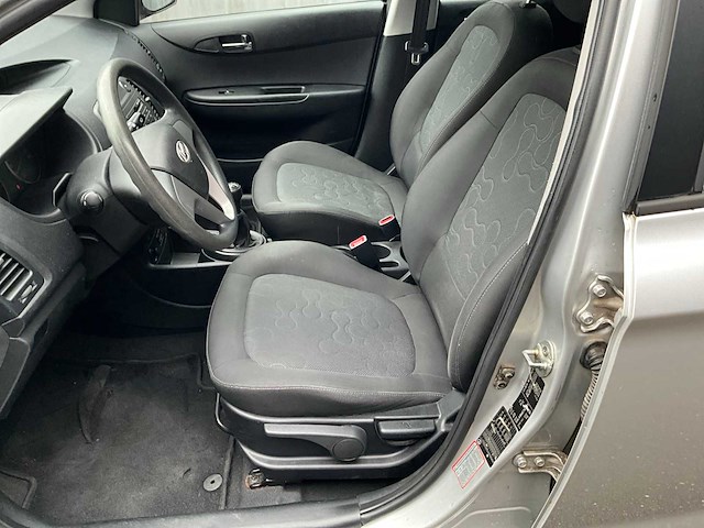 Hyundai i20 1.2i activeversion - personenauto - afbeelding 8 van  12