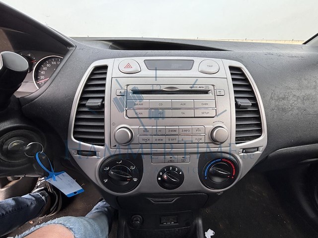 Hyundai i20 1.2i comfort, 2011 - afbeelding 8 van  32