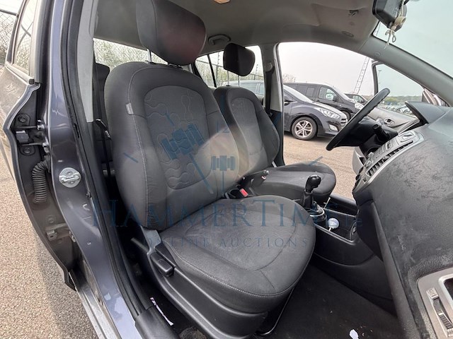 Hyundai i20 1.2i comfort, 2011 - afbeelding 15 van  32