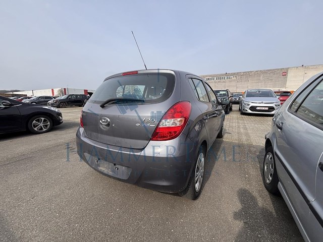 Hyundai i20 1.2i comfort, 2011 - afbeelding 28 van  32