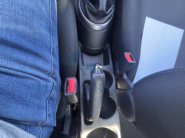 Hyundai i20 1.2i comfort, 2013 - afbeelding 10 van  31