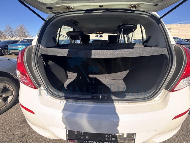 Hyundai i20 1.2i comfort, 2013 - afbeelding 16 van  31