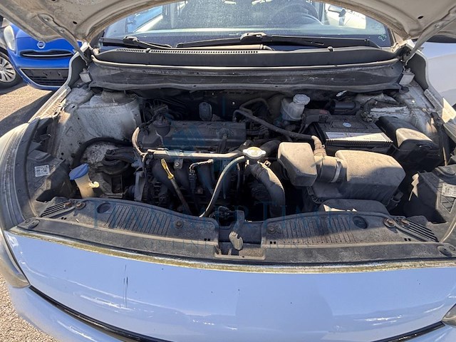 Hyundai i20 1.2i comfort, 2013 - afbeelding 20 van  31