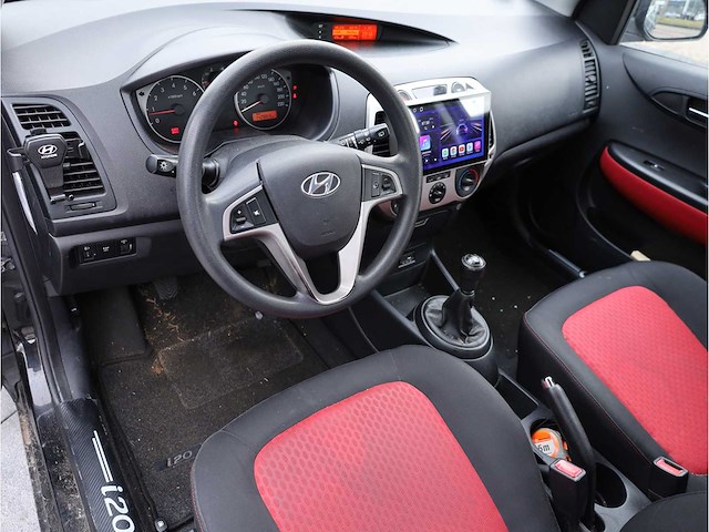 Hyundai i20 1.2i dynamic 2009, hsg-49-z - afbeelding 2 van  32
