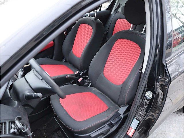 Hyundai i20 1.2i dynamic 2009, hsg-49-z - afbeelding 4 van  32