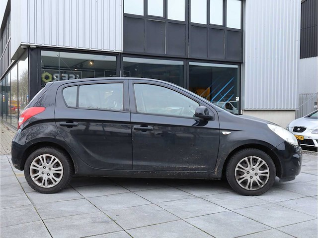 Hyundai i20 1.2i dynamic 2009, hsg-49-z - afbeelding 29 van  32