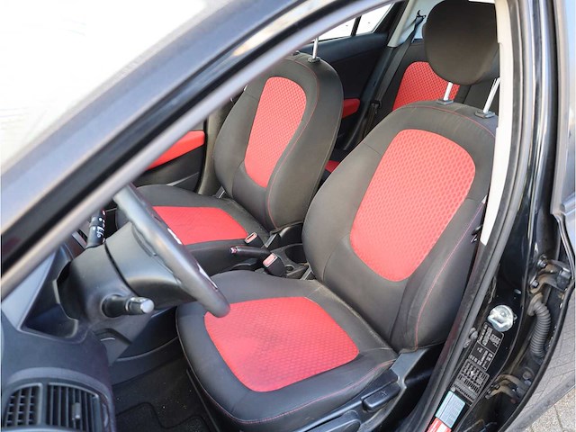 Hyundai i20 1.2i dynamic 2009, hsg-49-z - afbeelding 4 van  31