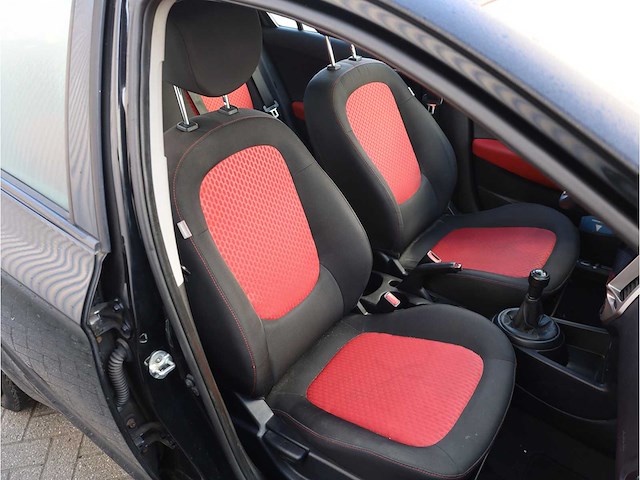 Hyundai i20 1.2i dynamic 2009, hsg-49-z - afbeelding 14 van  31