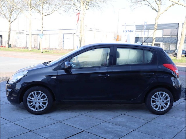 Hyundai i20 1.2i dynamic 2009, hsg-49-z - afbeelding 12 van  31