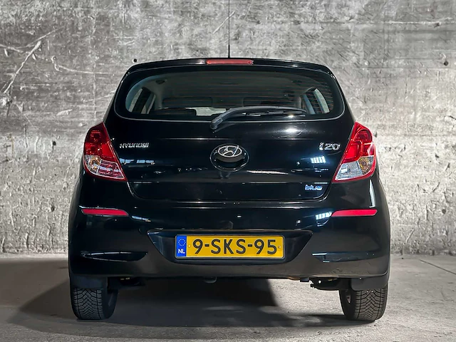Hyundai i20 1.2i i-deal 86pk 2013 (origineel-nl), 9-sks-95 - afbeelding 4 van  43