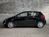 Hyundai i20 1.2i i-deal 86pk 2013 (origineel-nl), 9-sks-95 - afbeelding 8 van  43