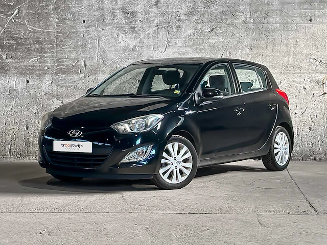 Hyundai i20 1.2i i-deal 86pk 2013 (origineel-nl), 9-sks-95 - afbeelding 1 van  43