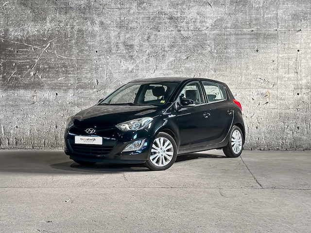 Hyundai i20 1.2i i-deal 86pk 2013 (origineel-nl), 9-sks-95 - afbeelding 11 van  43