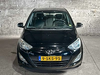 Hyundai i20 1.2i i-deal 86pk 2013 (origineel-nl), 9-sks-95 - afbeelding 26 van  43