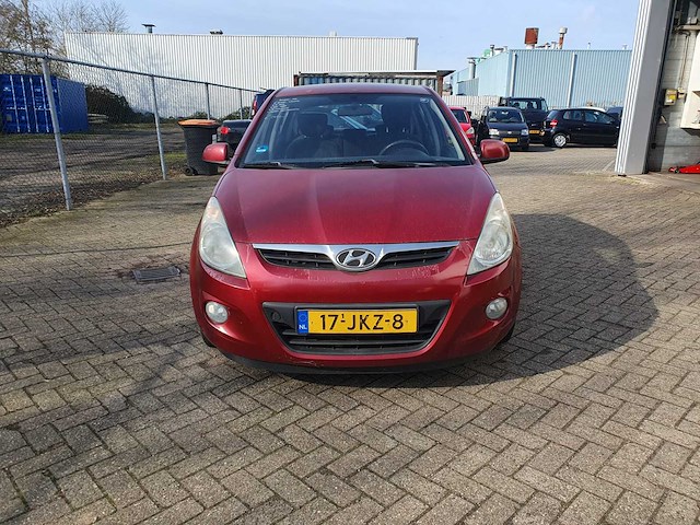 Hyundai i20 1.4i dynamicversion, 17-jkz-8 - afbeelding 5 van  9