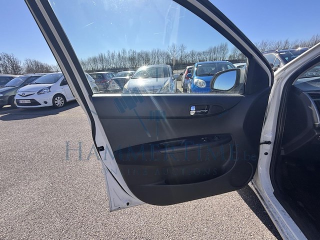 Hyundai i20 1.4i lounge, 2013 - afbeelding 31 van  31
