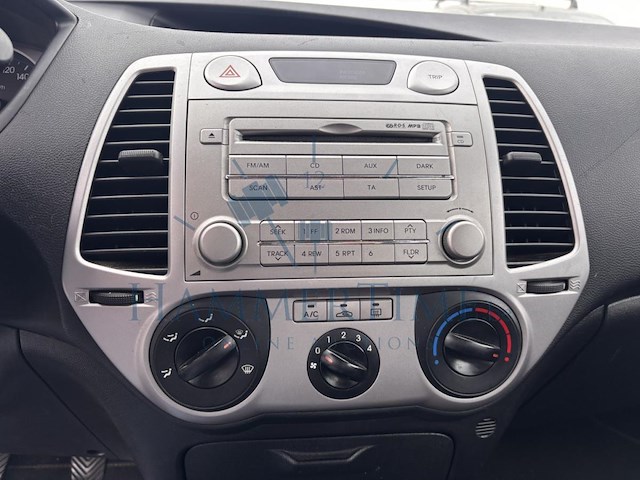 Hyundai i20 1.4i lounge my2011, 2011 - afbeelding 7 van  27